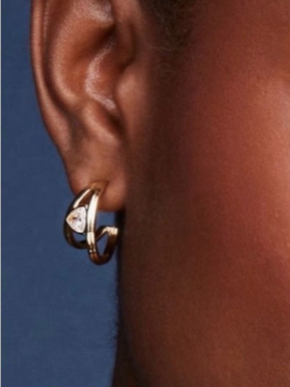 Kendra Scott Gold Hoop Earrings with Clear Trillion Stone New with tags. - Picture 6 of 7